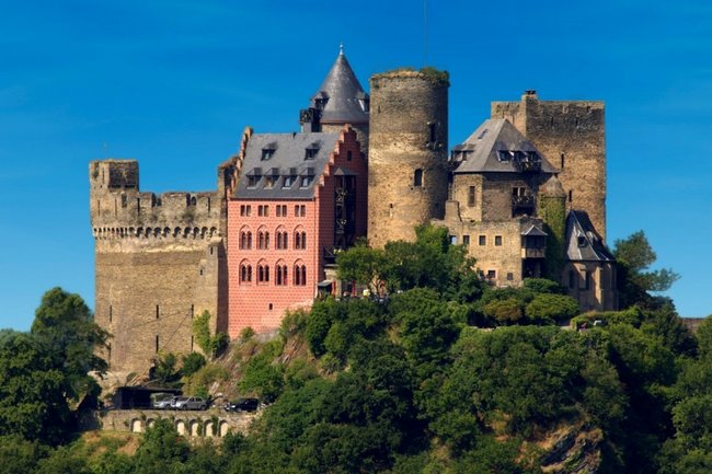 CASTLEHOTEL SCHÖNBURG REVIEW Romantic Honeymoon on the Rhine (2)